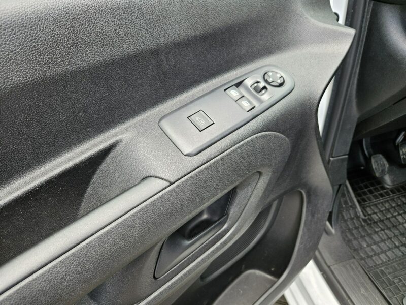 Citroen Berlingo 1.6 HDI FV23% zadbany KAMERY bezwypadek ZADBANY partner combo