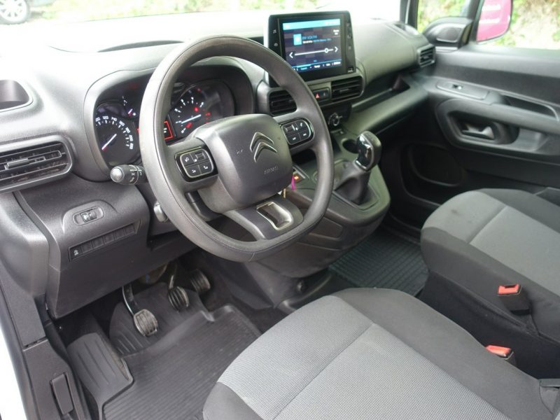 Citroen Berlingo Fv 23%*Navi Kamery* 29 900 netto * Org.Lakier Serwis *1.6 HDI 100 KM*