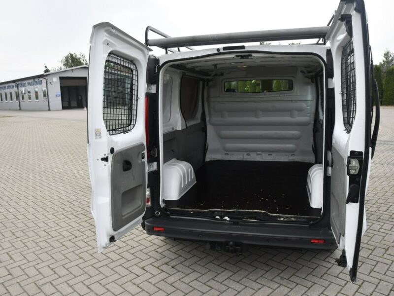 Renault Trafic 2,0dci 3 Osoby El.szyby.Centralka.Serwis.Klimatyzacja.Hak.kredyt.OKAZJ