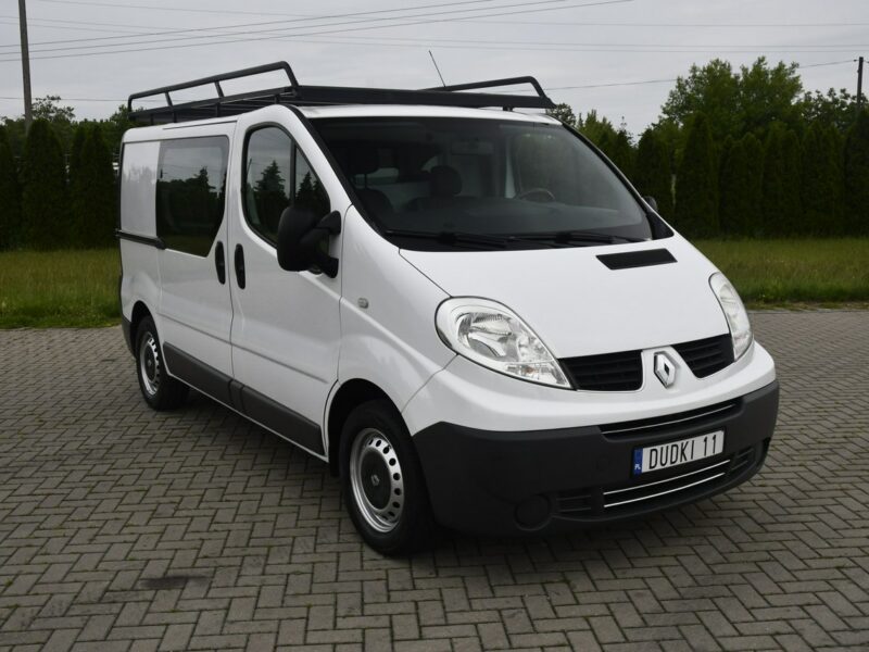 Renault Trafic 2,0dci 3 Osoby El.szyby.Centralka.Serwis.Klimatyzacja.Hak.kredyt.OKAZJ