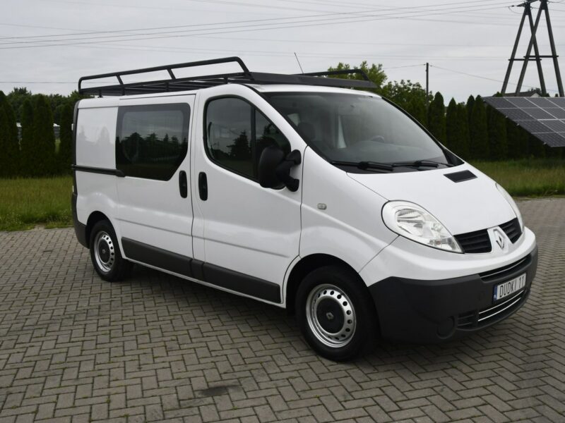 Renault Trafic 2,0dci 3 Osoby El.szyby.Centralka.Serwis.Klimatyzacja.Hak.kredyt.OKAZJ