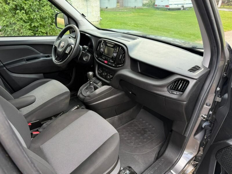 Fiat Doblo 1.4Tjet 120KM z Nowym LPG przebieg 95 tys km 2x boczne drzwi