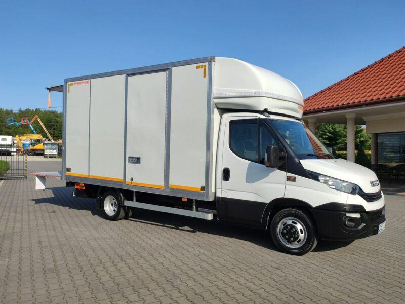 Iveco Daily 35C14 Hi-Matic Do 3,5tony Kontener8-Palet Winda Drzwi Boczne Grudzień 2019r
