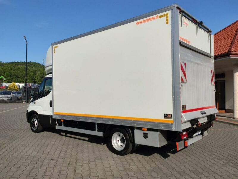 Iveco Daily 35C14 Hi-Matic Do 3,5tony Kontener8-Palet Winda Drzwi Boczne Grudzień 2019r