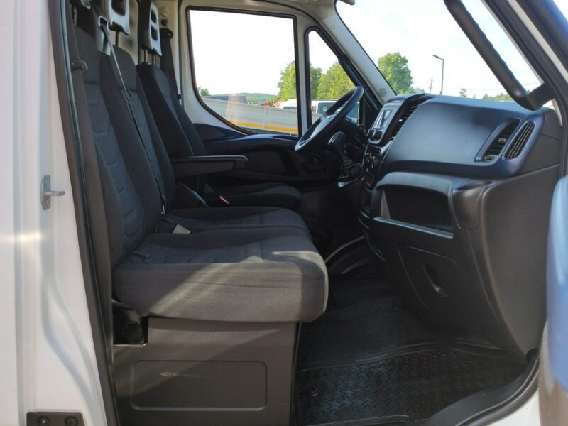 Iveco Daily 35C14 Hi-Matic Do 3,5tony Kontener8-Palet Winda Drzwi Boczne Grudzień 2019r