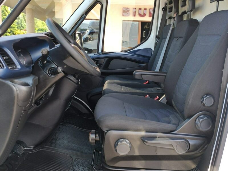 Iveco Daily 35C14 Hi-Matic Do 3,5tony Kontener8-Palet Winda Drzwi Boczne Grudzień 2019r