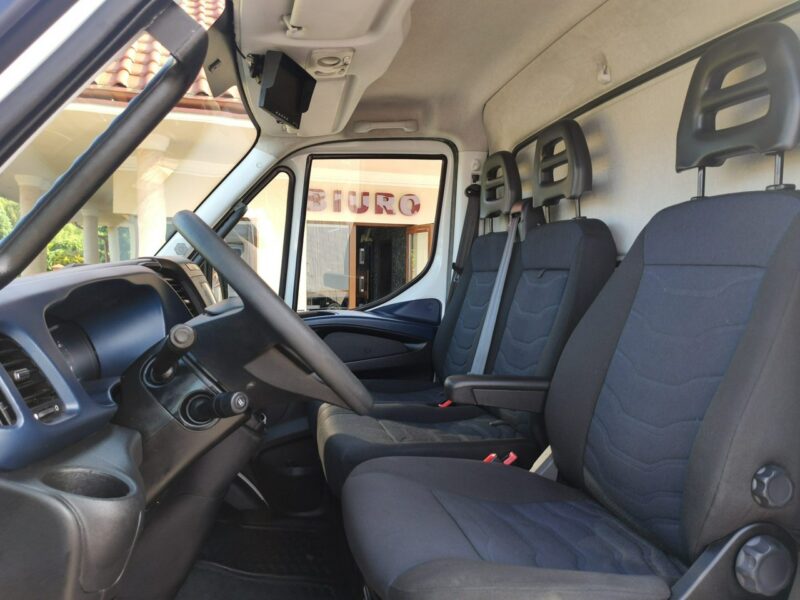 Iveco Daily 35C14 Hi-Matic Do 3,5tony Kontener8-Palet Winda Drzwi Boczne Grudzień 2019r