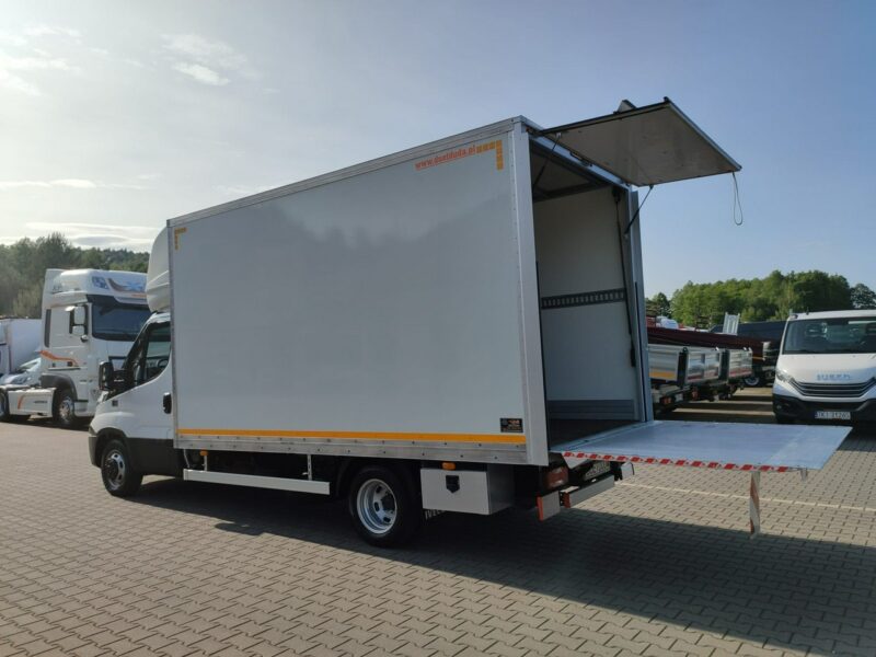 Iveco Daily 35C14 Hi-Matic Do 3,5tony Kontener8-Palet Winda Drzwi Boczne Grudzień 2019r
