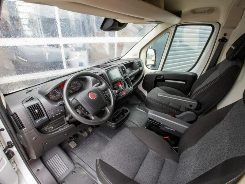 Fiat Ducato 2.3 L2H2 *ŚREDNI* Professional Climatronic Webasto Hak