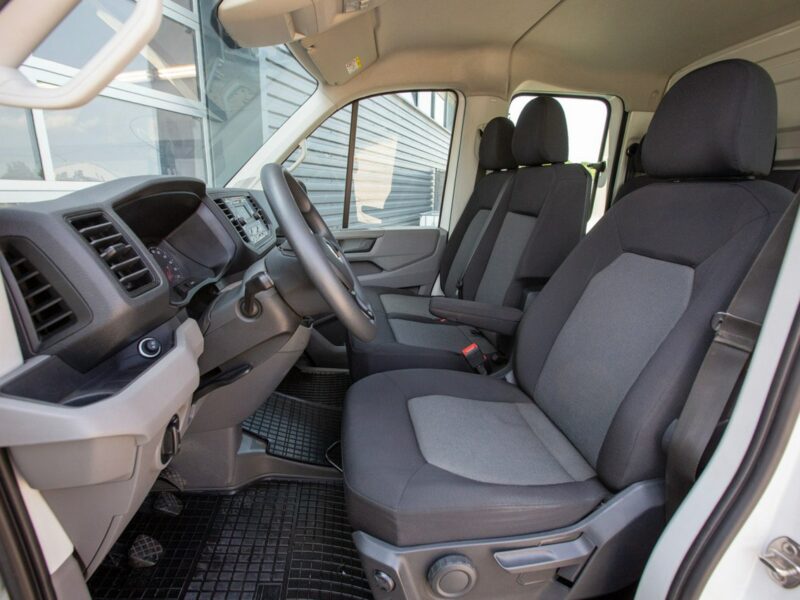 Volkswagen Crafter DOKA 7-OSÓB 180 KM Hak Salon Polska Skrzynia 2,70 m Historia Serwisowa