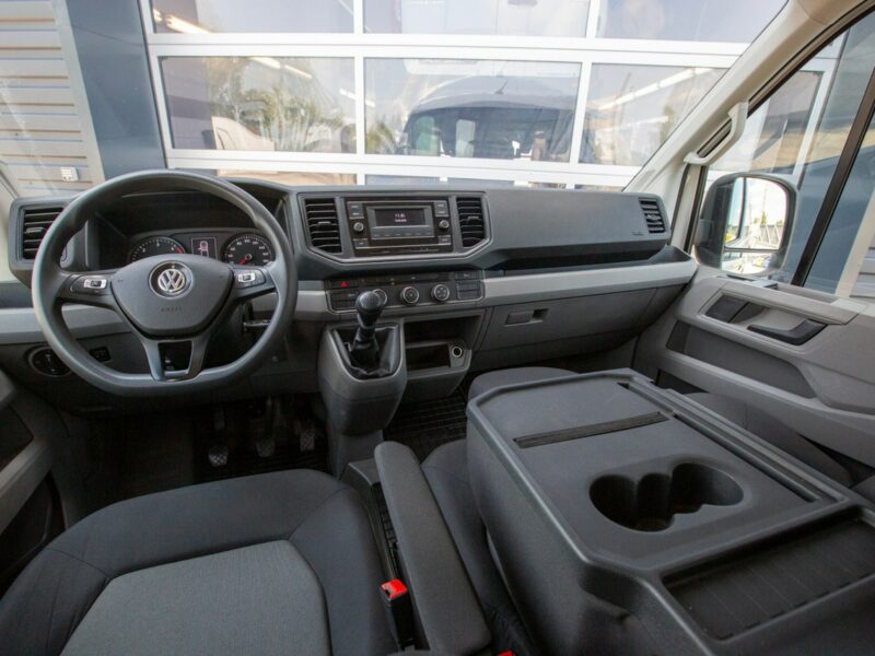 Volkswagen Crafter DOKA 7-OSÓB 180 KM Hak Salon Polska Skrzynia 2,70 m Historia Serwisowa