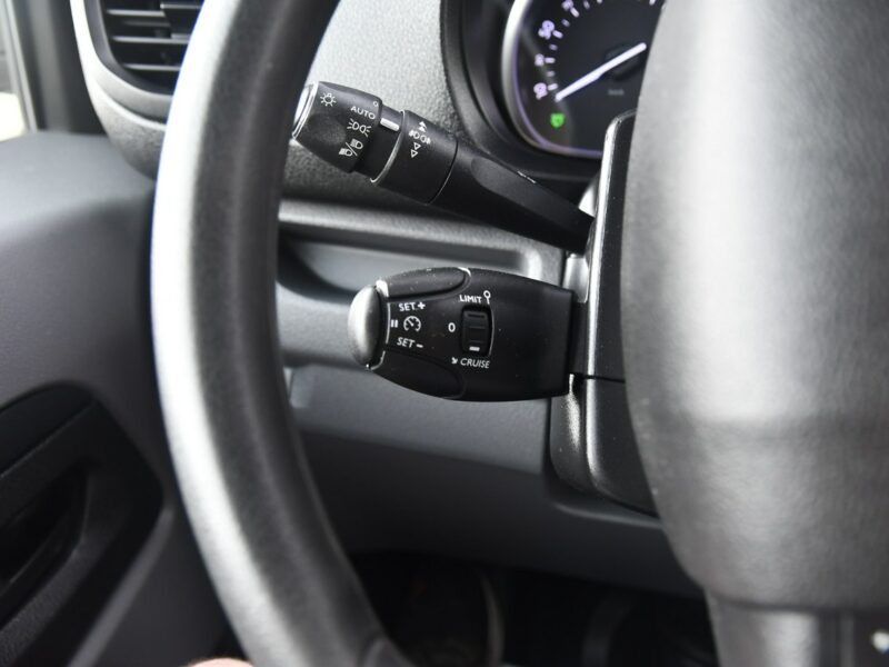 Peugeot Expert 2,0hdi 6 Osób.Klimatyzacja.Tempomat.EL.Szyby.Navi>Serwis.OKAZJA