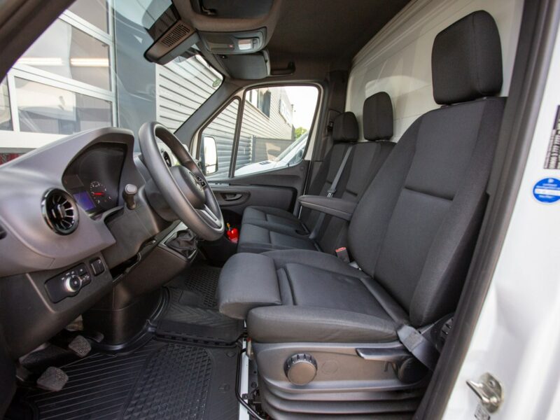 Mercedes Sprinter 316 2.2 cdi Kontener winda 750kg