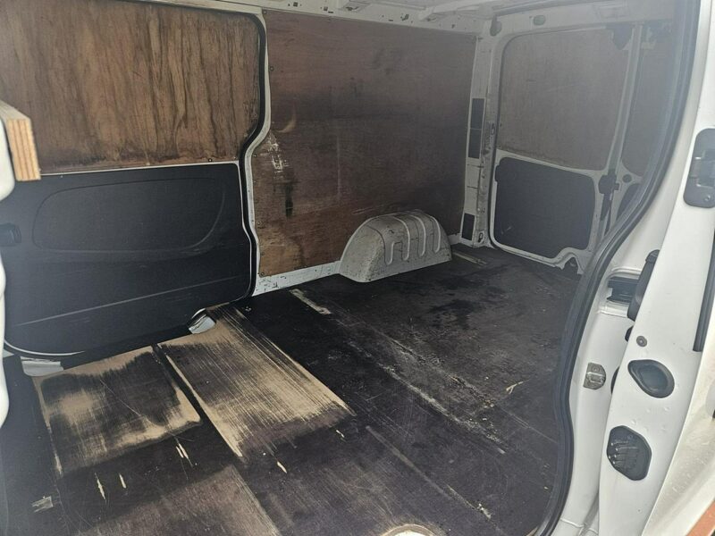 Opel Vivaro L1 Pack klim 2015 zabudowa