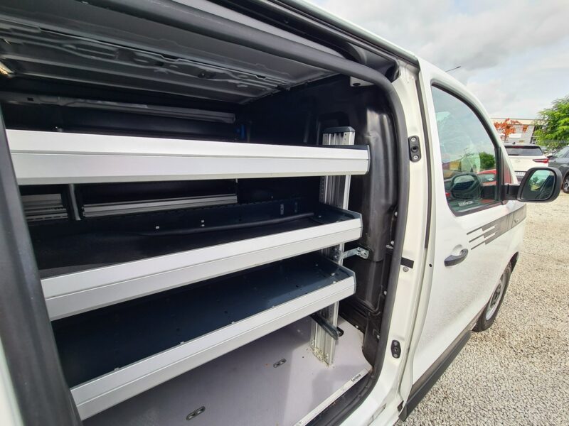 Citroen Jumpy LONG 2.0 HDI 3-Osobowy Zadbudowa Navi Kamera 2xPDC Półskóry Asystent