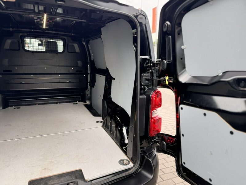 Toyota ProAce 1.5 120Ps, Comfort L2 , VAT-1, Bezwypadkowy, netto 49999