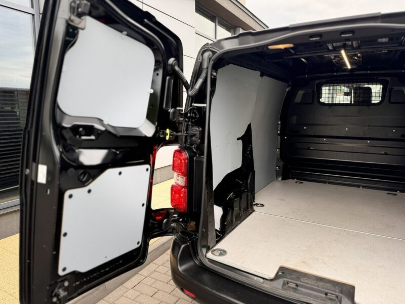 Toyota ProAce 1.5 120Ps, Comfort L2 , VAT-1, Bezwypadkowy, netto 49999