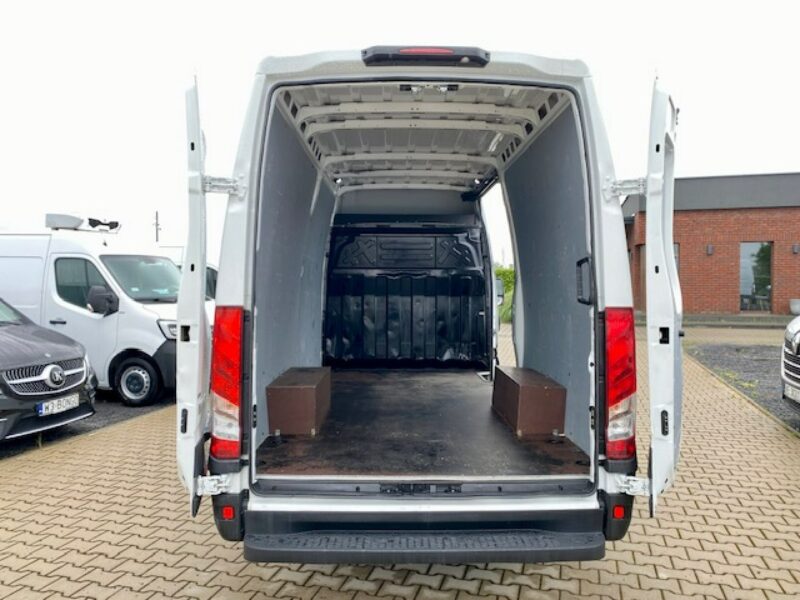 Iveco Daily SALON PL / VOLL / AUTOMAT / 97 tys.km / NAVI / KAMERA / Gwarancja