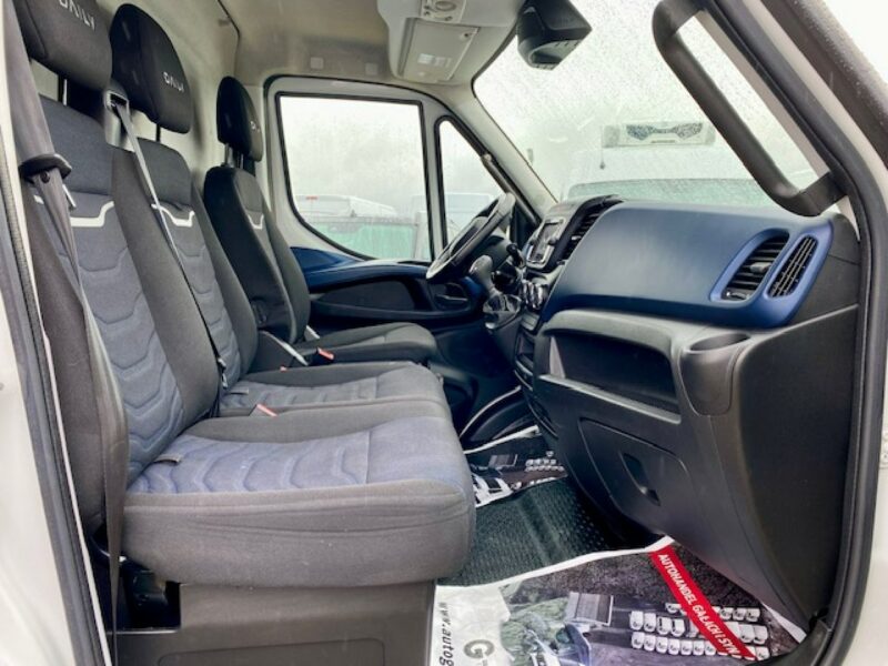 Iveco Daily SALON PL / VOLL / AUTOMAT / 97 tys.km / NAVI / KAMERA / Gwarancja