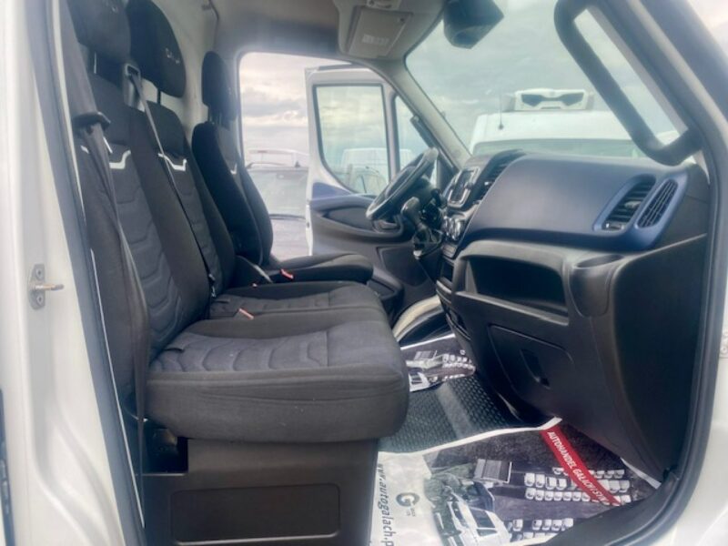 Iveco Daily SALON PL / VOLL / AUTOMAT / 97 tys.km / NAVI / KAMERA / Gwarancja