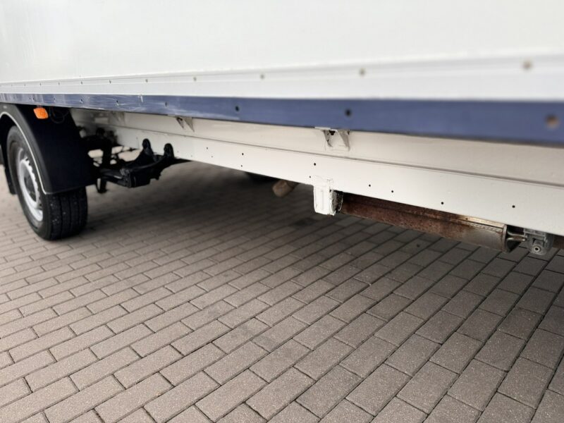 Volkswagen Crafter Crafter 2.0Tdi 177Ps Kontener + chłodnia, DSG , Vat-2 , netto 70999pln