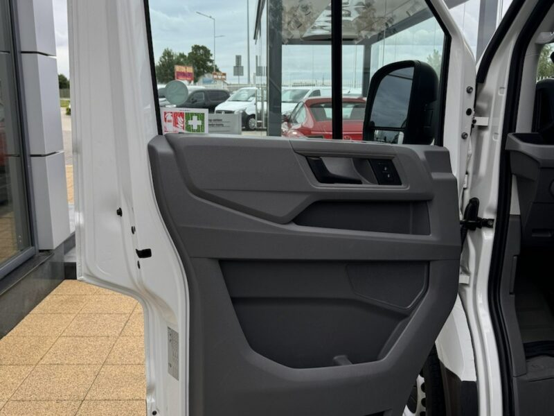 Volkswagen Crafter Crafter 2.0Tdi 177Ps Kontener + chłodnia, DSG , Vat-2 , netto 70999pln