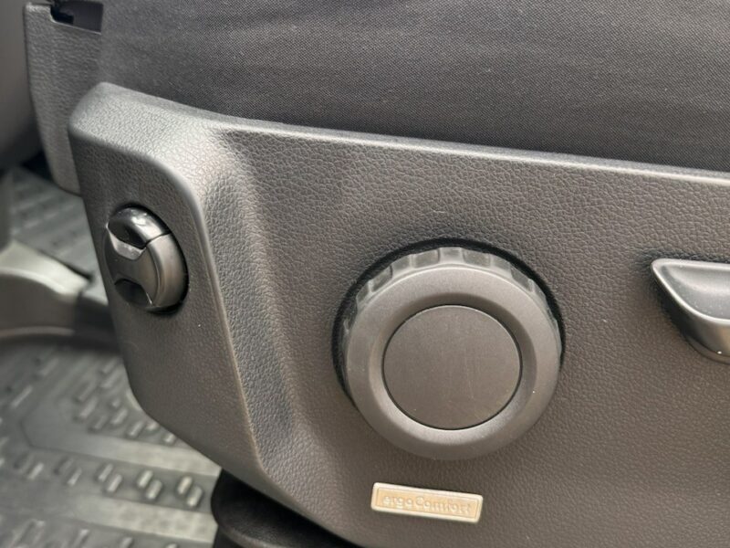 Volkswagen Crafter Crafter 2.0Tdi 177Ps Kontener + chłodnia, DSG , Vat-2 , netto 70999pln