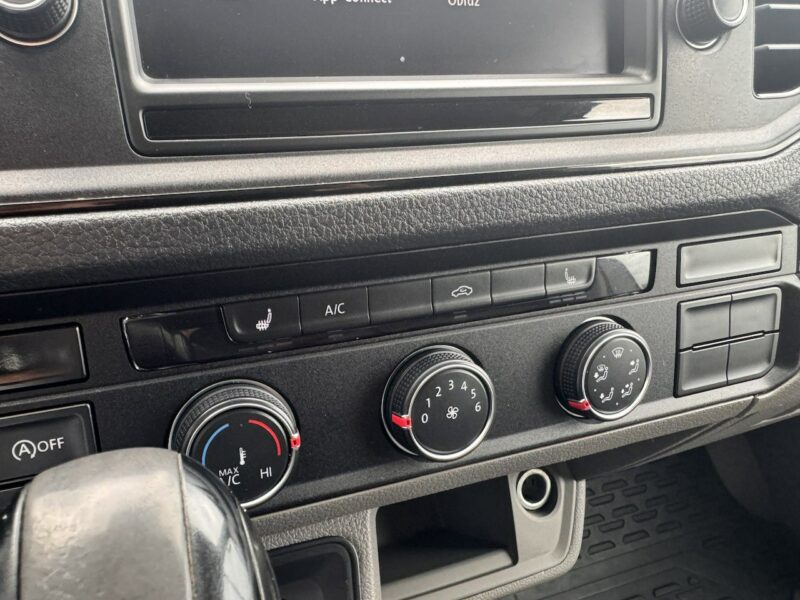 Volkswagen Crafter Crafter 2.0Tdi 177Ps Kontener + chłodnia, DSG , Vat-2 , netto 70999pln