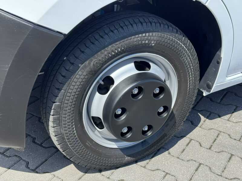 Renault Master 7 Osób Brygadówka DOKA Zabudowa Wywrotka (nie IVECO, VOLKSWAGEN)