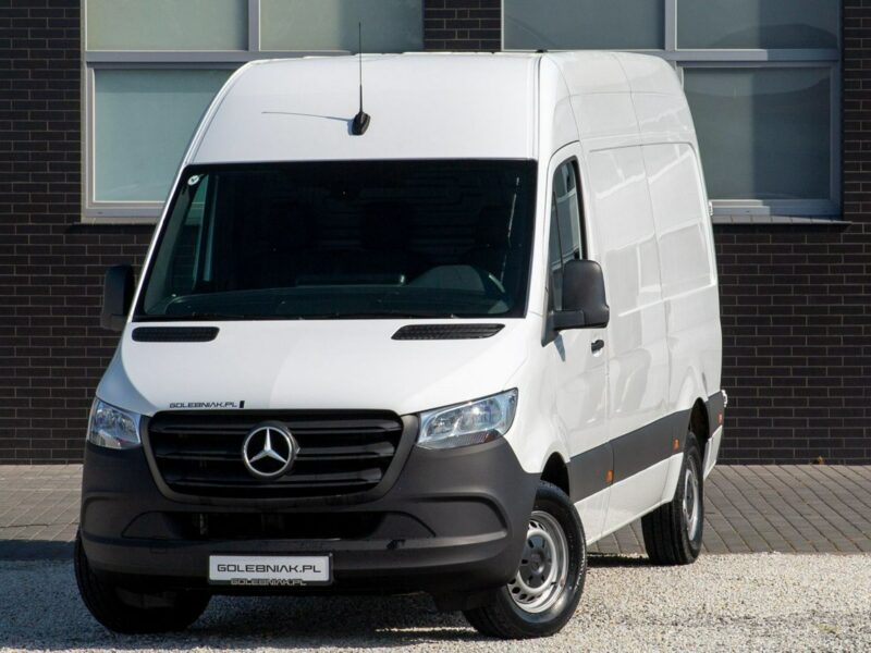 Mercedes Sprinter L2H2 317 CDI *ŚREDNI* kamera cofania ekran dotykowy hak