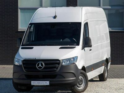 Mercedes Sprinter L2H2 317 CDI *ŚREDNI* kamera cofania ekran dotykowy hak