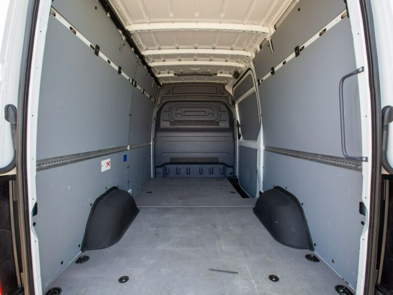Mercedes Sprinter L2H2 317 CDI *ŚREDNI* kamera cofania ekran dotykowy hak