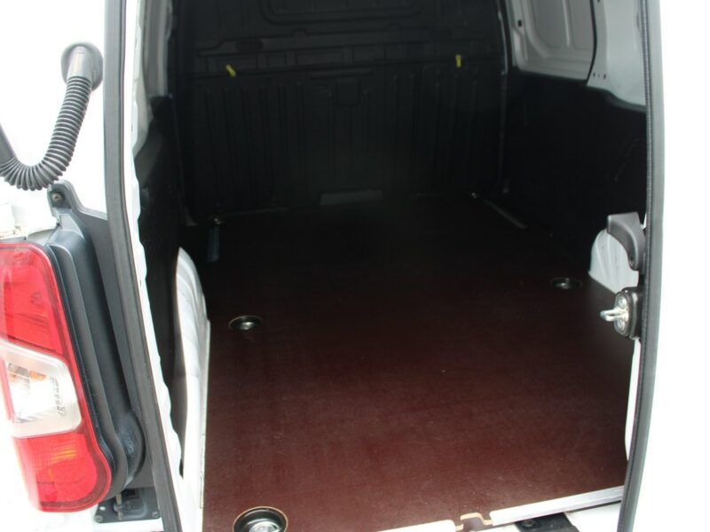 Opel Combo 3osob.XL EnJoy Vat-1 F-vat Salon Polska Gwarancja