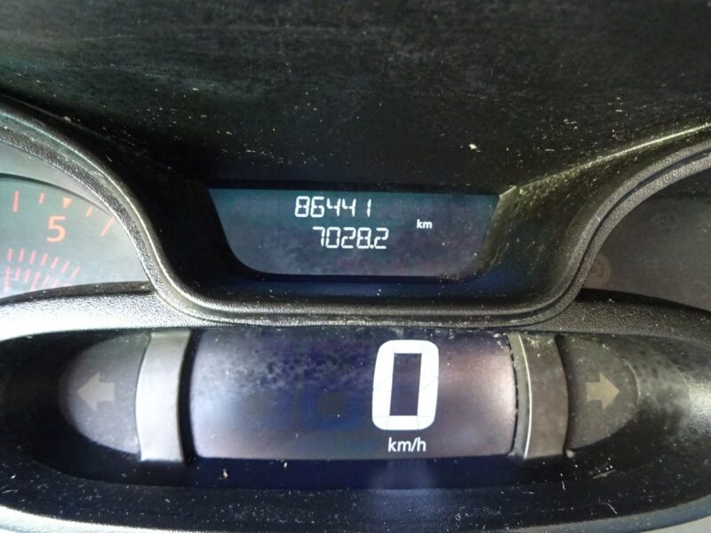 Renault Trafic Renault Trafic L2H1 furgon klima tylko 86000km Sprowadzony