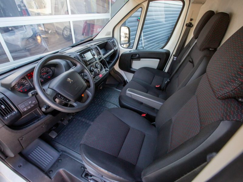 Peugeot Boxer L2H2 ŚREDNI 2.2 BlueHDI *PREMIUM*