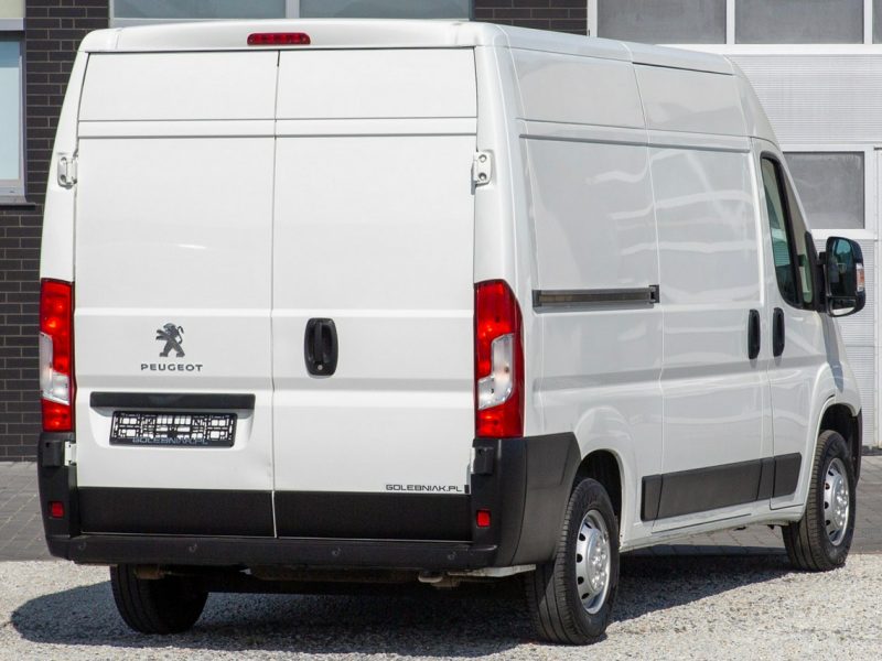 Peugeot Boxer L2H2 ŚREDNI 2.2 BlueHDI *PREMIUM*
