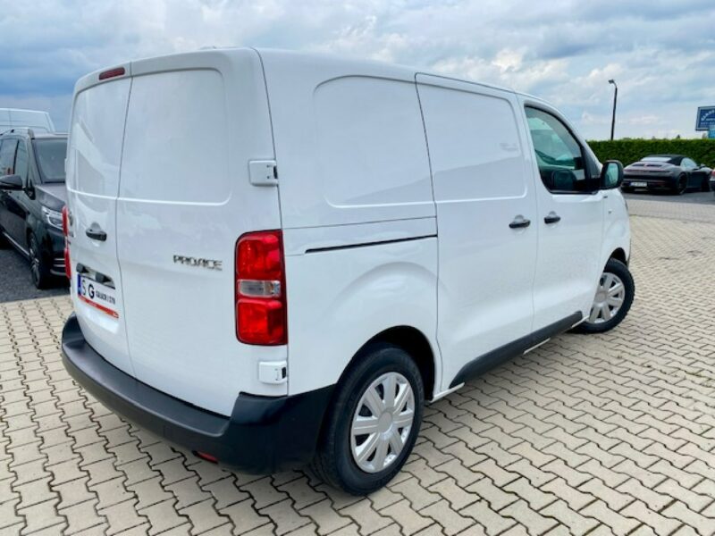 Toyota ProAce SALON PL / 1,6 - 95KM / KLIMA / tempomat / SERVIS / GWARANCJA