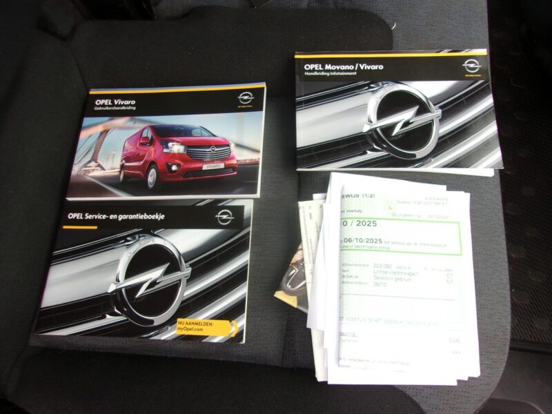 Opel Vivaro Klimatyzacja, Ele szyby, Ele lusterka, 3 osobowy, 2900 DMC
