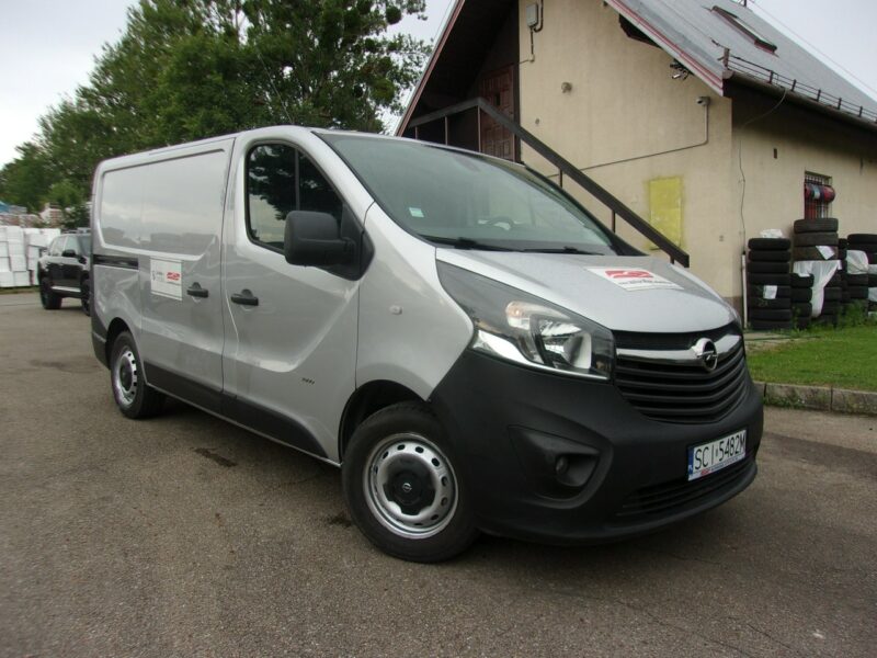 Opel Vivaro Klimatyzacja, Ele szyby, Ele lusterka, 3 osobowy, 2900 DMC