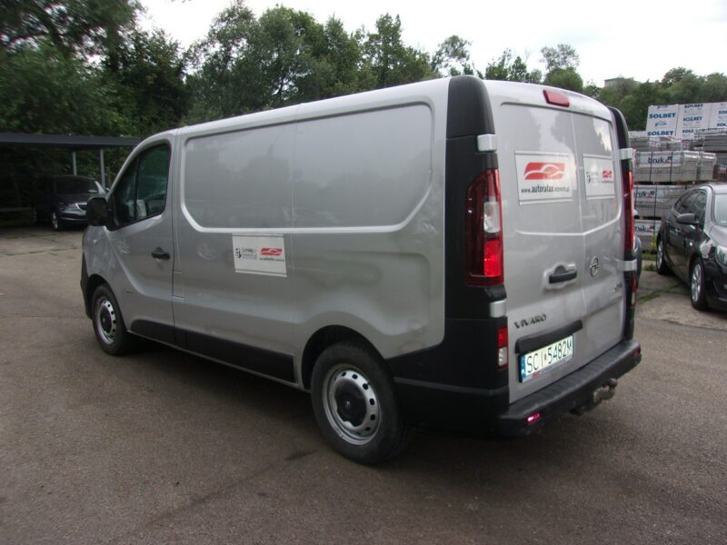 Opel Vivaro Klimatyzacja, Ele szyby, Ele lusterka, 3 osobowy, 2900 DMC