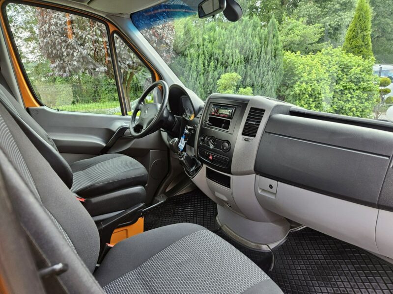 Mercedes Sprinter 2.2 CDi DOKA / 6 osób / 101 tyś przebiegu / I-właściciel / Brygadówka