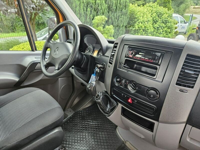 Mercedes Sprinter 2.2 CDi DOKA / 6 osób / 101 tyś przebiegu / I-właściciel / Brygadówka