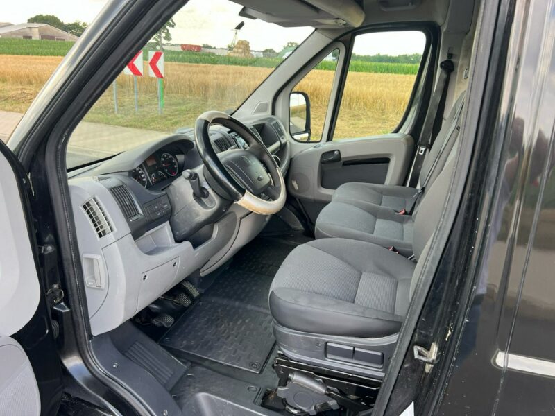 Peugeot Boxer Peugeot Boxer 3-osoby 2.2 HDI 120 KM