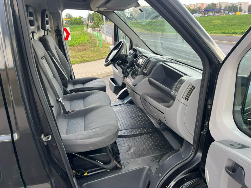 Peugeot Boxer Peugeot Boxer 3-osoby 2.2 HDI 120 KM