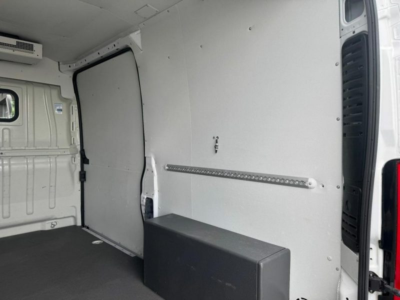 Fiat Ducato 2.3 L2H2 *ŚREDNI* Professional CHŁODNIA DO PRZEWOZU LEKÓW 15-25*C.