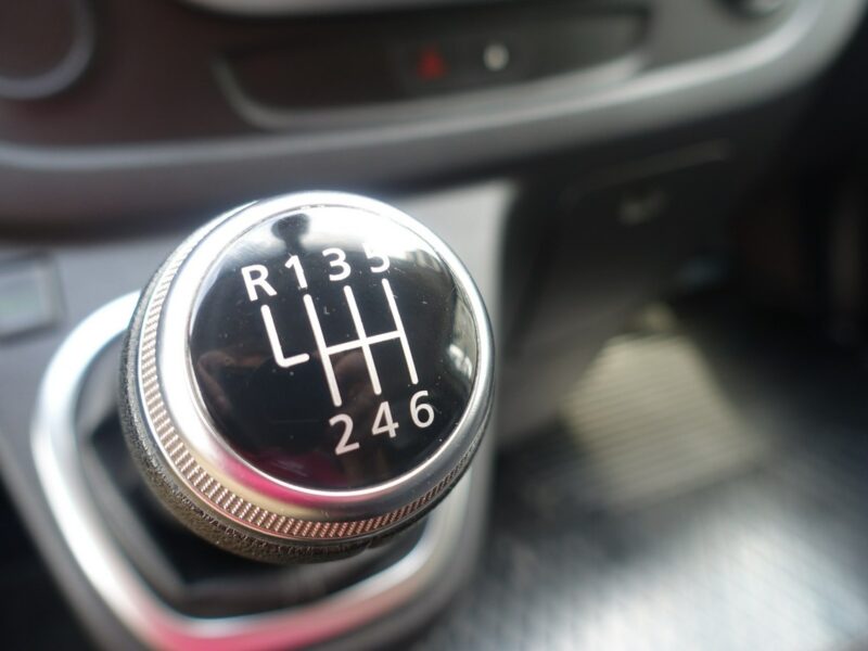 Nissan NV300 * R E Z E R W A C J A *