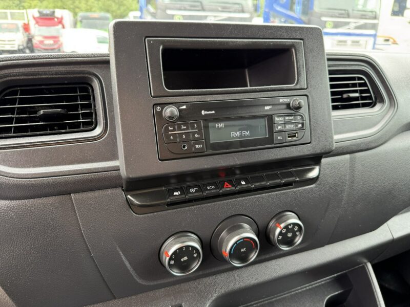 Renault Master 2.3 130KM Kontener + Lewa Strona Firana + Winda 750kg Super Stan !!!