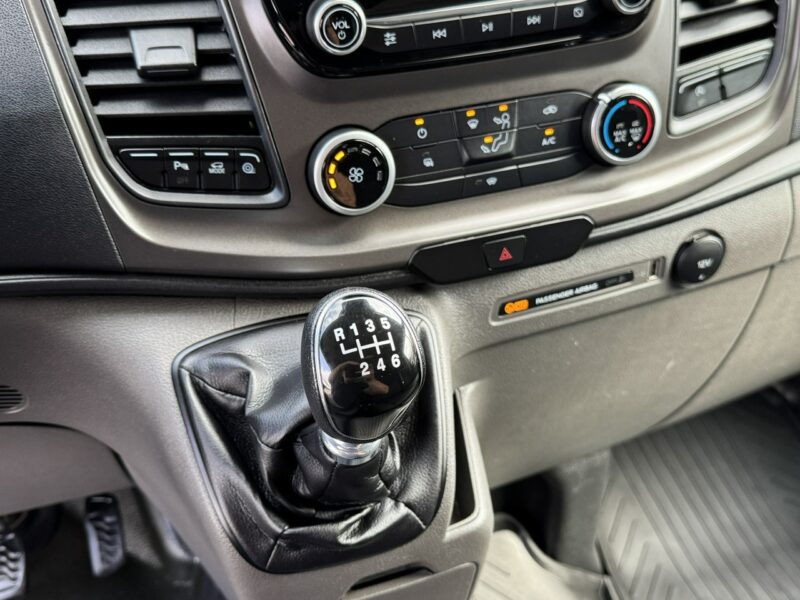 Ford Transit Custom 2.0 170 KM Bogato Wyposażony Salon PL Serwisowany Bezwypadkowy UNIKAT