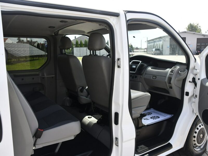 Renault Trafic 2,0dci 5 osób,zarejestrowany,klimatyzacja,DUDKI11