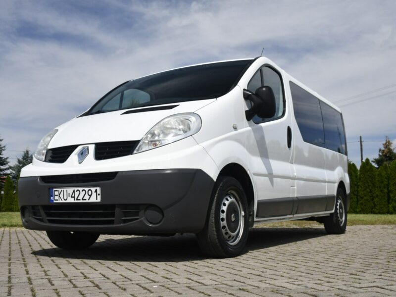 Renault Trafic 2,0dci 5 osób,zarejestrowany,klimatyzacja,DUDKI11